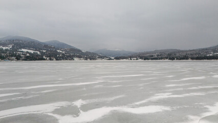 frozen lake Colibita