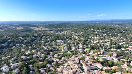 Fototapeta premium village de Montferrier-sur-Lez près de Montpellier
