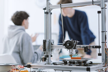 Students in the 3D printing lab