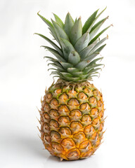 Fototapeta premium Luxurious Pineapple: Perfect for Healthy Recipes, Tropical-Themed Parties, and Food Photography