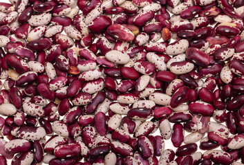 raw red with white speckled kidney beans