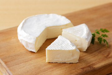 カマンベールチーズ　Camembert cheese