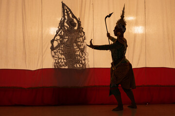 Thai Khon performers in elaborate Rama costumes