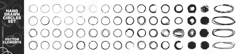 Aufkleber Hand drawn ovals and circles set. Round freehand shapes and highlights isolated on transparent. Vector circular scribble doodle round circles for message note mark design element