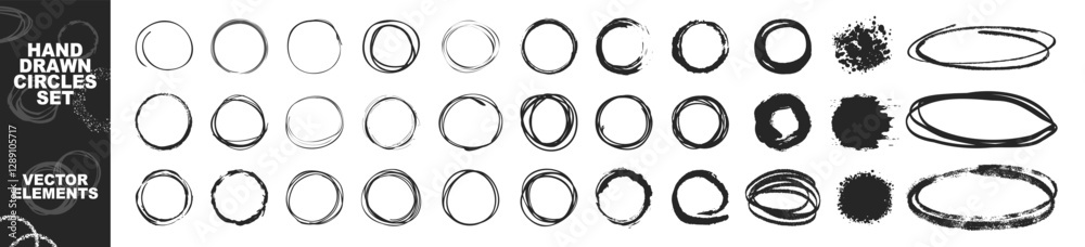 Aufkleber Hand drawn ovals and circles set. Round freehand shapes and highlights isolated on transparent. Vector circular scribble doodle round circles for message note mark design element