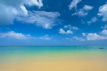 石垣島の絶景ビーチ – 透き通る青い海
