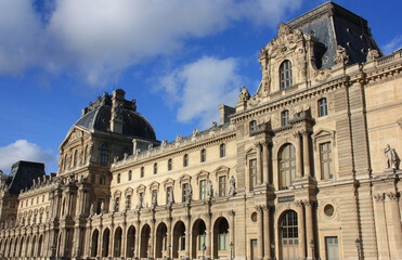 Fototapeta premium Façades de la place Louis-Napoléon à Paris. France