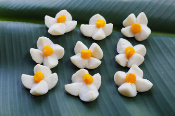 Kleeb Lamduan, Thai Shortbread Cookies