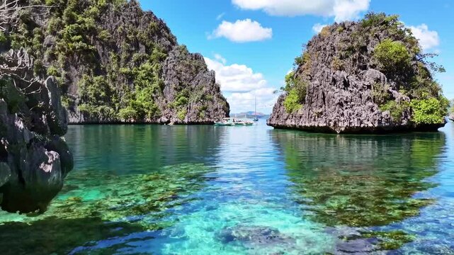 Twin lagoon, Kayangan Lake limestone cliffs in Philippines. tourism destination Coron, Palawan. 