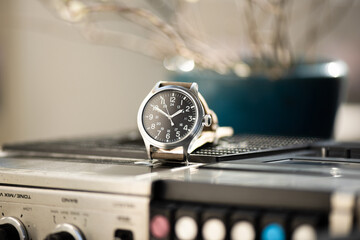 black dial luxury men wrist watch