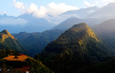 Obraz premium Serene Mountain Landscape at Dusk