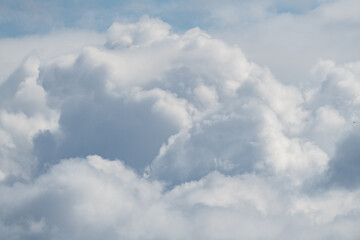 発達した雲をクローズアップして撮影	