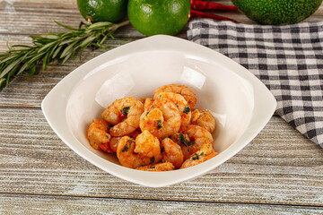 Roasted shrimps in the bowl