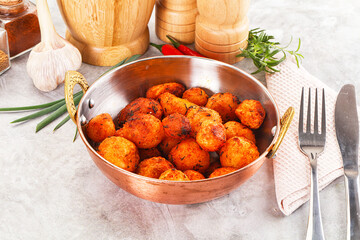 Baked baby potato with paprika