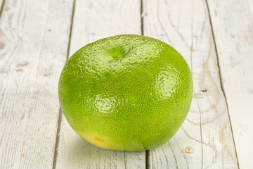 Green ripe fruit sweetie citrus