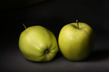 Two apples close-up