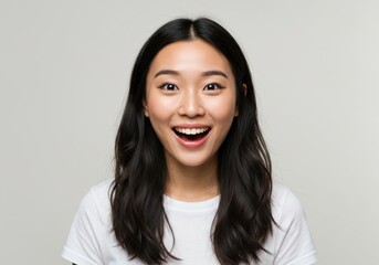 Obraz premium Excited Young Woman Smiling - Expressive Emotion Portrait Photograph