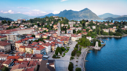Naklejka premium Stunning aerial view of Lake Maggiore with charming buildings and mountains in Italy