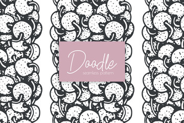 Black and White Floral Berry Doodle Pattern – Hand-Drawn Vector Illustration