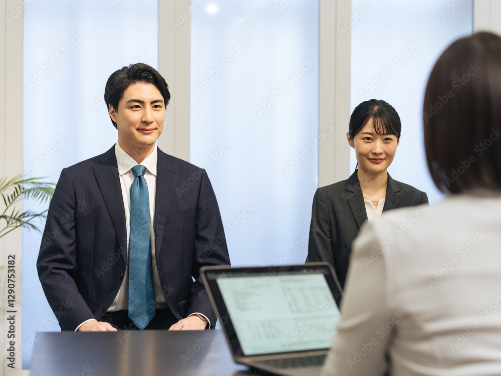 Aufkleber 面接、採用、人材、中途、ビジネス、企業、リクルート、面接官、スーツ、ビジネスパーソン、男性、女性、日本人、求人、転職、ビジネスマン、ビジネスウーマン、キャリアアップ、会社、仕事、オフィス、面談、インタ