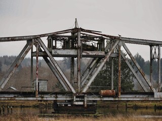 Naklejka premium Old railroad bridge in Raymond, WA