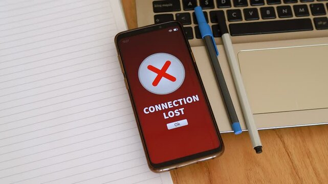 Smartphone connection lost with data provider. Concept of bad reception. 