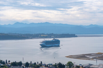 Barco on Puerto Montt 01