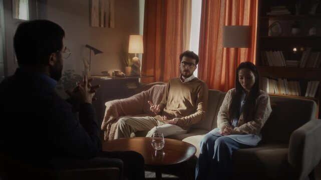 Man explains dissatisfaction in relationship during therapy session
