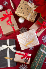 クリスマスプレゼントとオーナメント
