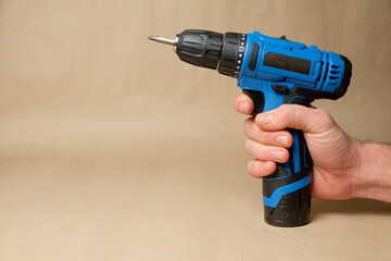 Essential tools for home renovation with a focus on cordless drill functionality