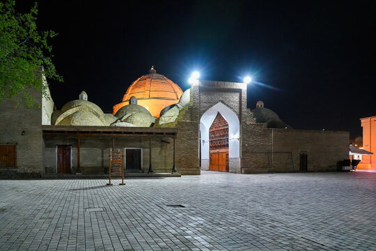 Toqi Zargaron aka the Jewelers Dome, an oriental bazaar of the old town of Bukhara at night, Uzbekistan, Central Asia