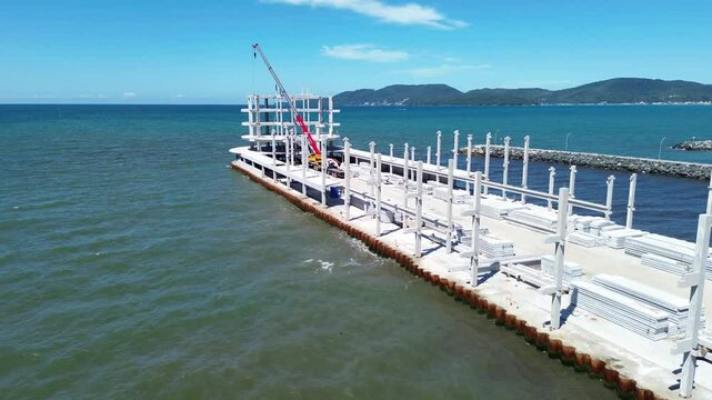 Obras do novo P&iacute;er Turist&iacute;co de Itapema