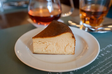 バスクチーズケーキでティータイム