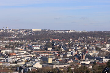 Blick auf das Zentrum der Stadt Wuppertal in Nordrhein-Westfalen