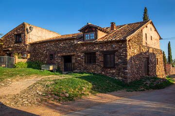 Casas antiguas de pueblo bonitas