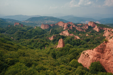 view of the mountains of Las M&eacute;dulas
