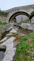 TOURRETTES-SUR-LOUP (Alpes-Maritimes)