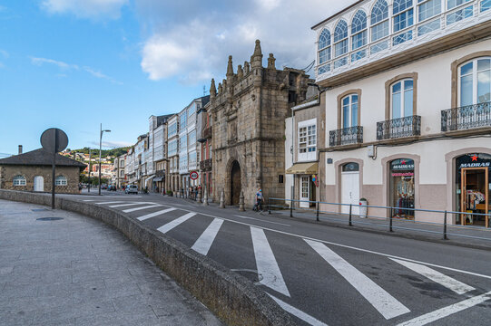 VIVEIRO, SPAIN - SEPTEMBER 1, 2022: View of shops in the narrow streets of the old town of Viveiro, Lugo province, Galicia, northwestern Spain