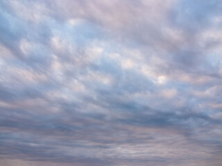 日暮れどきの雲が多い空23