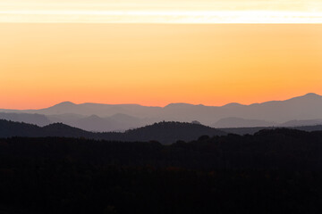 Silhouette des Nationalparks Sächsische Schweiz in Sachsen Deutschland