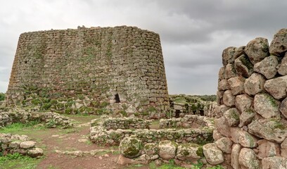 ruines de la civilisation nuragique en Sardaigne 