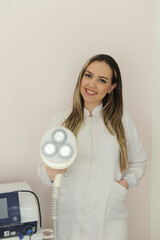 esteticista com aparelho Heccus - Tratamento para gordura Localizada, celulite, flacidez tissular e...