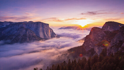 Naklejka premium foggy mountain nature landscape background