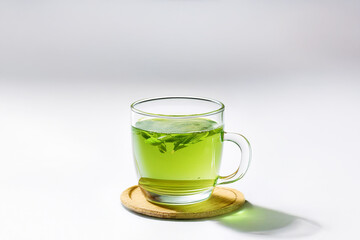 茶葉が入った日本茶