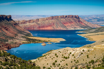 Flaming Gorge reservoir © Terry Wieckert