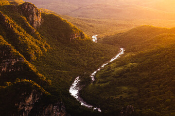 pôr do sol no povoado de São Jorge, cidade de Alto Paraiso de Goiás, Estado de Goiás, região da chapada dos Veadeiros