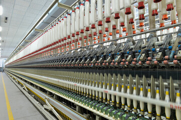Cotton textile factory equipment is in operation