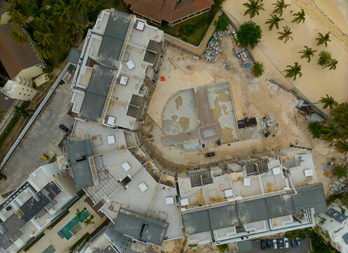 A view of a building with a lot of construction going on