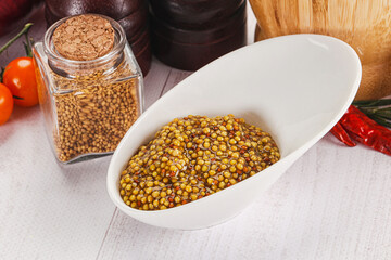 Spicy mustard sauce with seeds