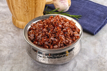 Red steamed rubine rice garnish